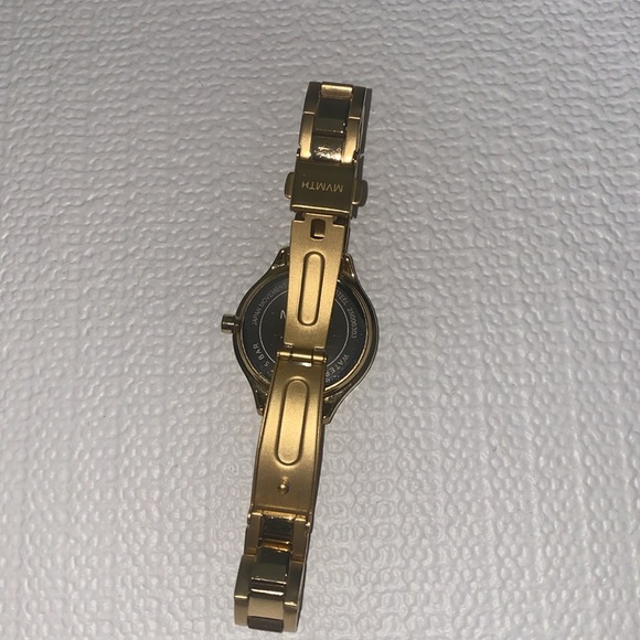 MVMT WATCH - Picture 3 of 3